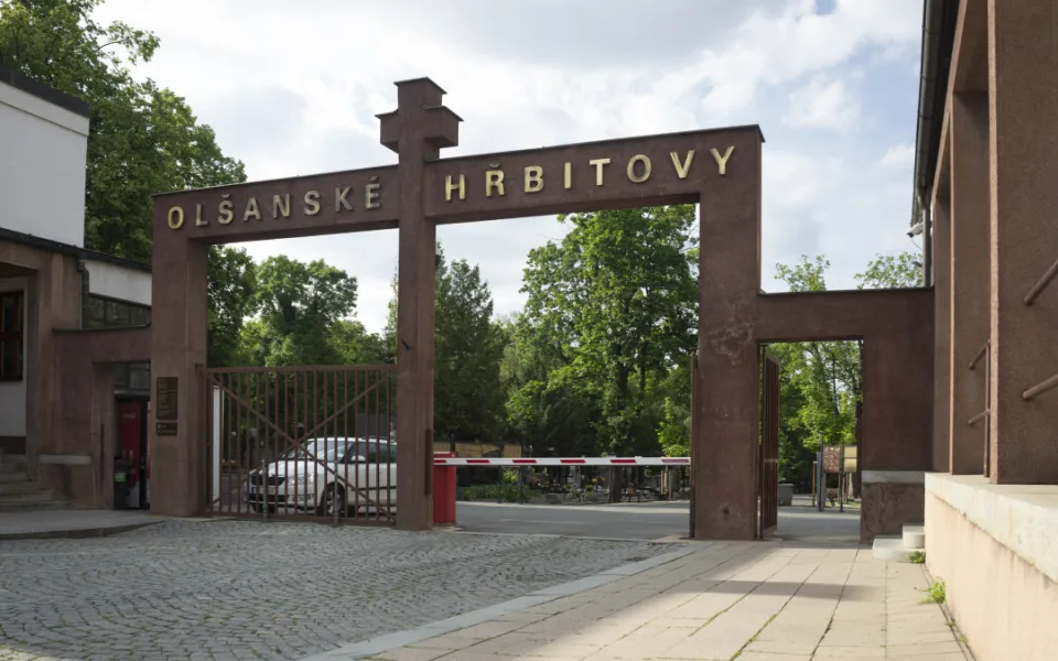 Olšanské hřbitovy