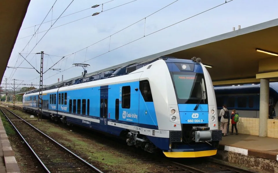 Středočeský kraj a Praha vypsaly tendr na provoz vlaků za 142 miliard korun.