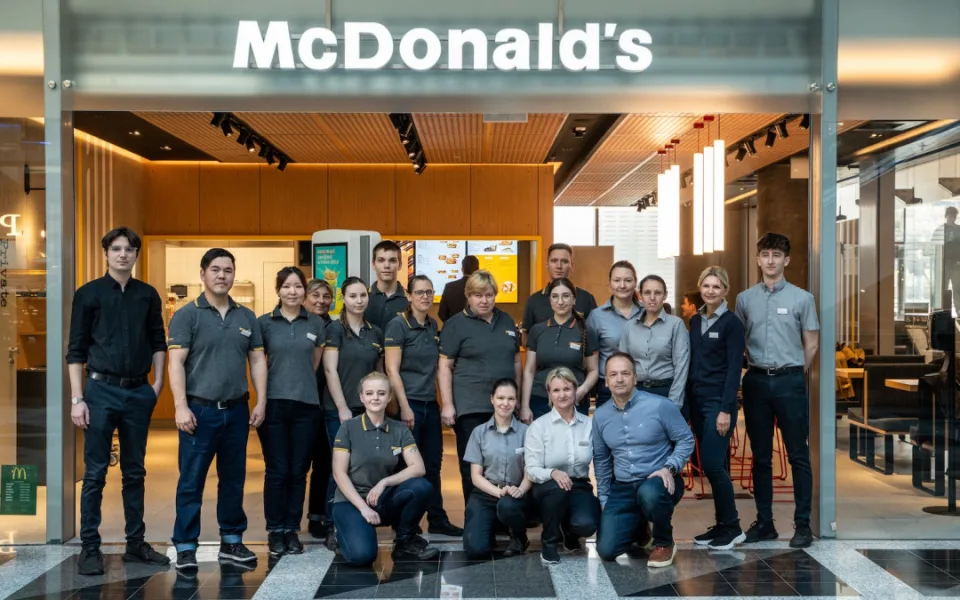 McDonald's otevřel restauraci na největším náměstí u nás