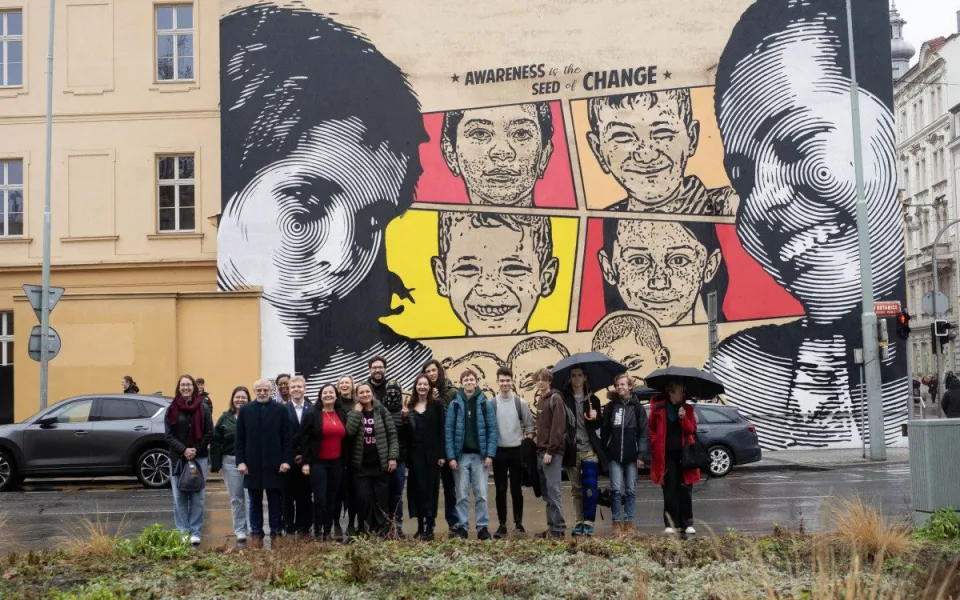 ANKETA: Jak se vám líbí nový mural na Smíchově?