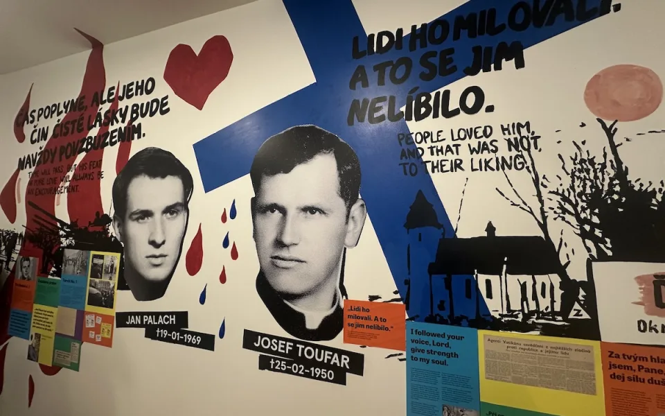 Mural v budoucí kavárně.