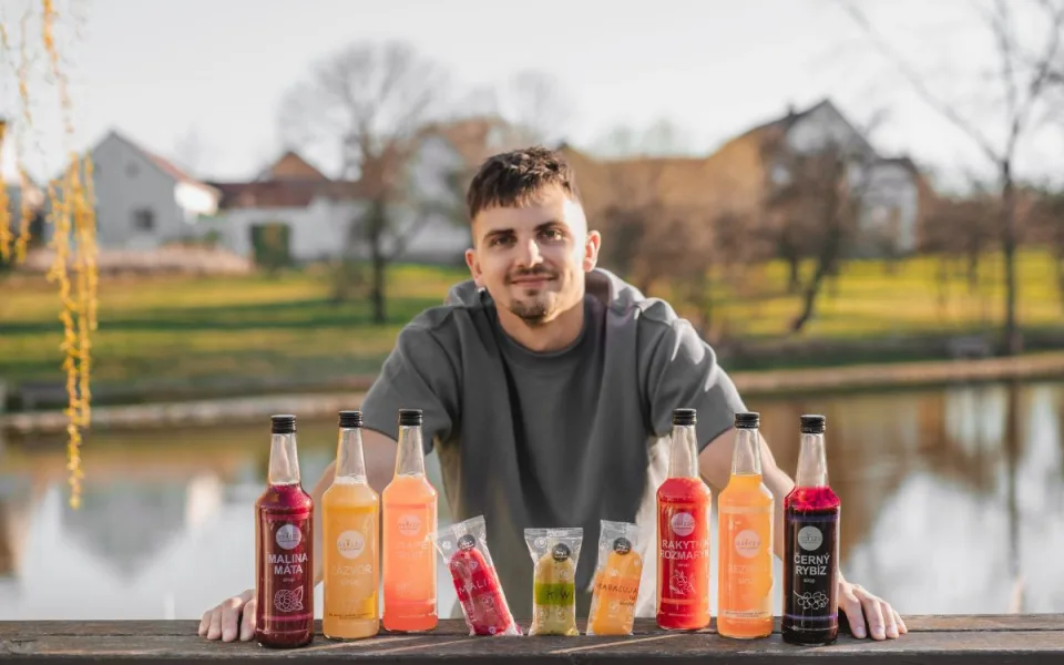 Nejdřív nanuky, teď sirupy. Osvěžo – příběh značky, která chce osvěžit Česko
