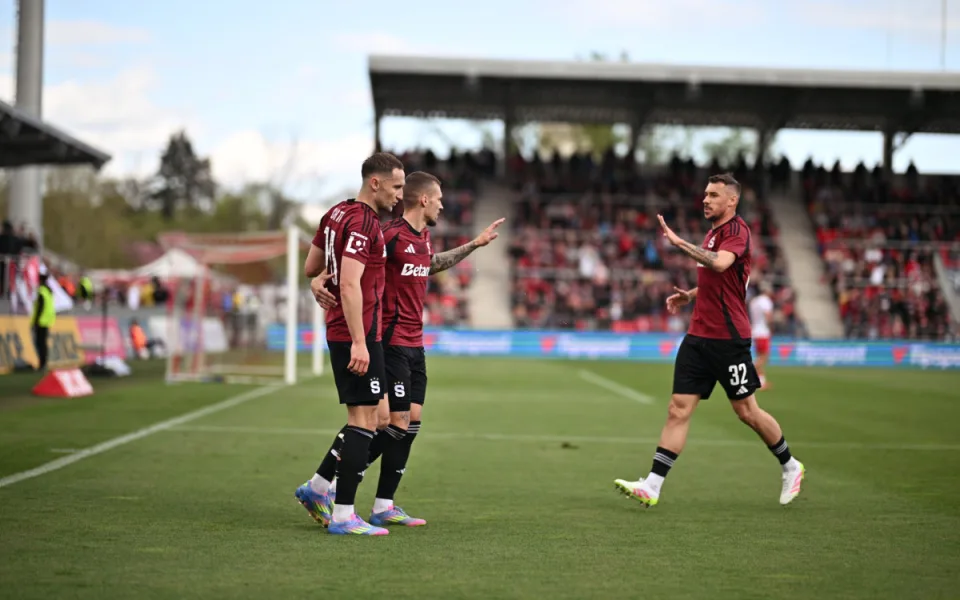 Sparta porazila Pardubice 2:1, o obě branky se postaral Jan Kuchta