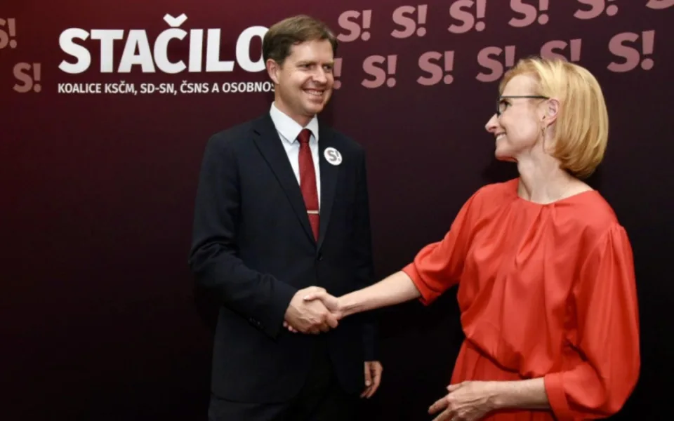 KOMENTÁŘ: Návrat do Moskvy a neodbytný duch 9. května
