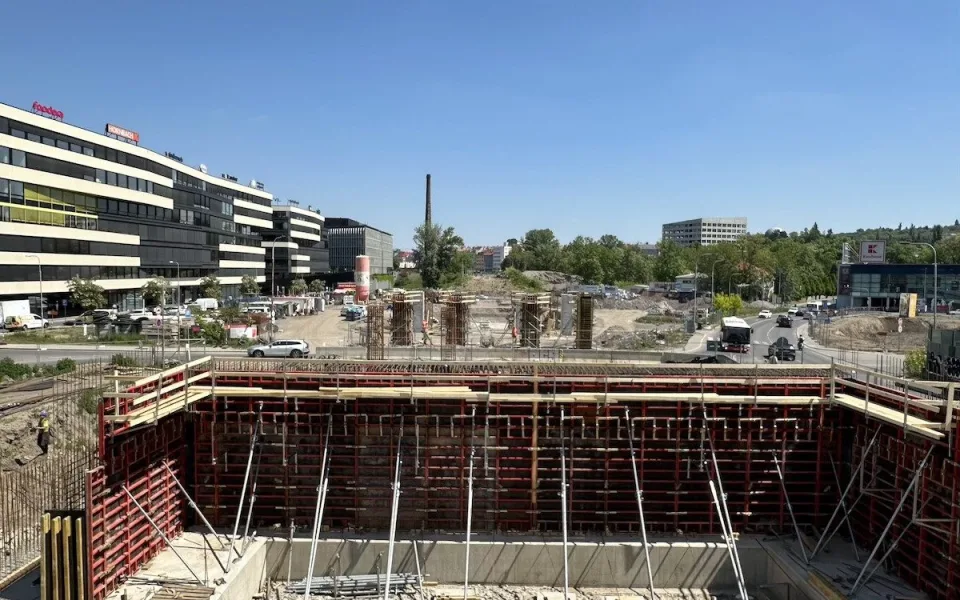 Začala rekonstrukce části Libeňského mostu, hotovo má být do dvou let