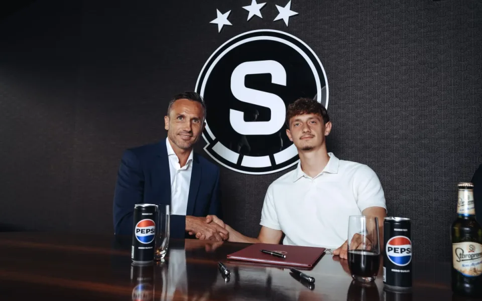 Fotbalisty Sparty posílil z Jablonce slovenský reprezentant do 21 let Hollý.