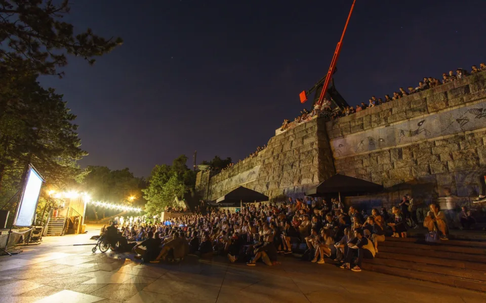 Kulturní prostor s barem u Stalina na pražské Letné bude zřejmě pokračovat