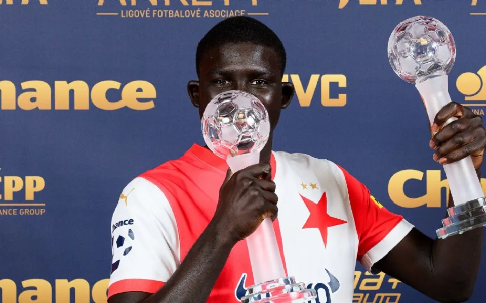Diouf je na odchodu, sportovní ředitel Bílek potvrdil dohodu Slavie s West