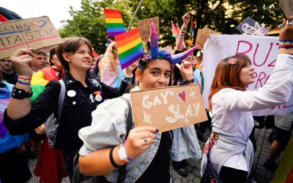 Přijeli jsme podpořit práva pro všechny. Pride průvod přilákal 45 tisíc lidí