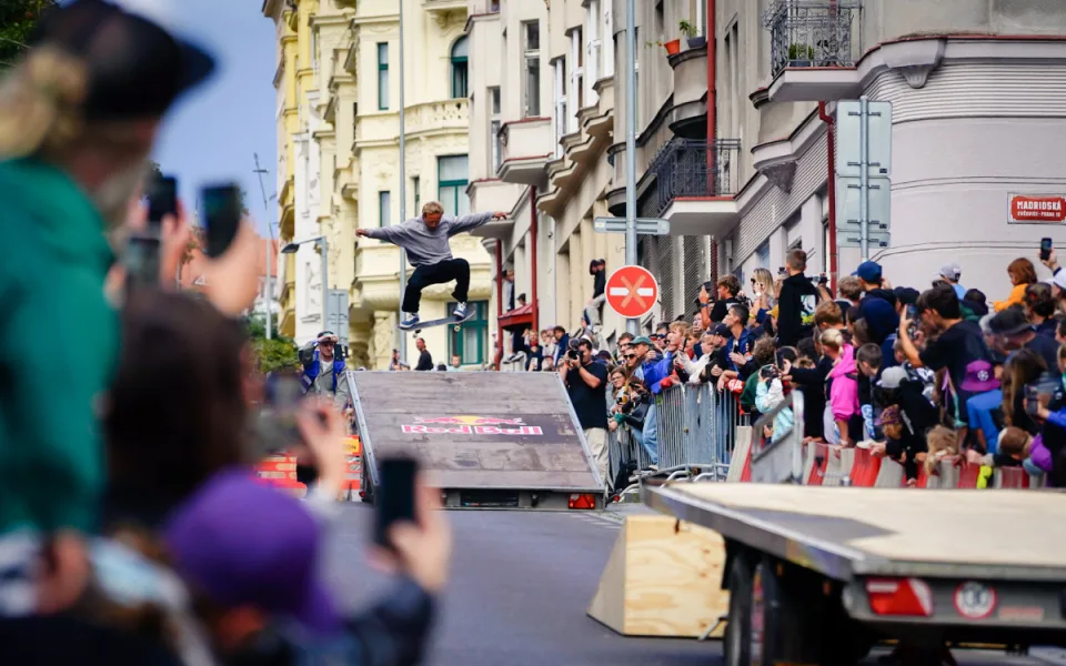 Redbull steep street