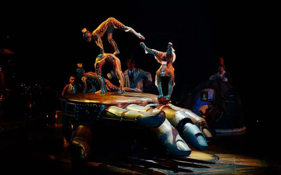 Kabinet kuriozit má otevřeno. Podívejte se na představení Cirque du Soleil