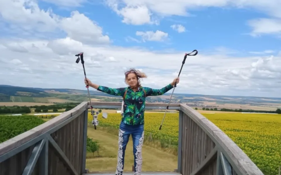 Míša má za sebou rakovinu a amputaci. Pomohla by jí voděodolná protéza
