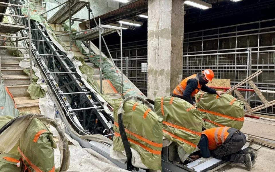 FOTO: Rekonstrukce metra Pankrác pokračuje, vzniká přestup mezi linkami C a D