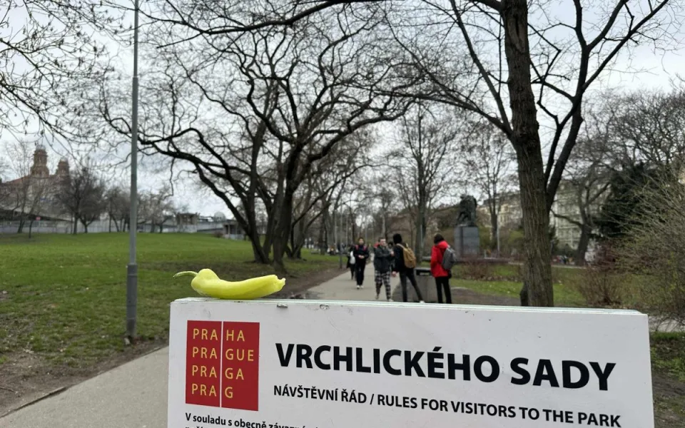 přespání ve Vrchlického sadech