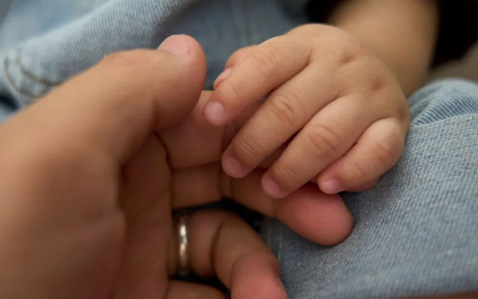Nejdůležitější datum života: Jak si navždy uchovat vzpomínku na porod a první momenty s miminkem.