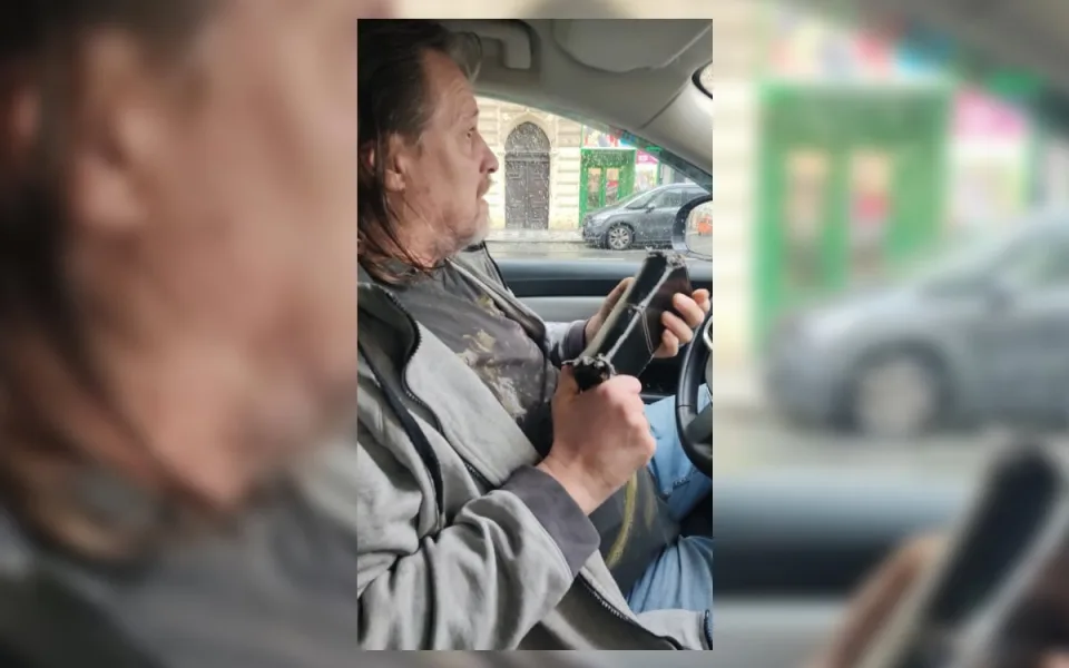 Muž uvěřil falešné odměně a přišel o téměř tři sta tisíc korun