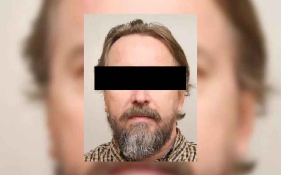Pacient bohnické nemocnice se nevrátil z vycházky, pátral po něm i vrtulník