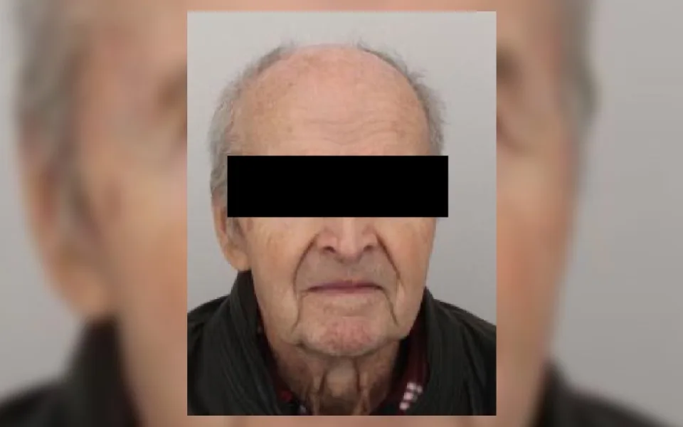 Muže našli bez známek života.