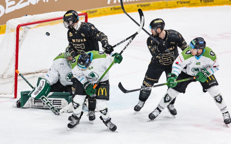 Hokejisté Sparty vzdali hold i podruhé vítězně