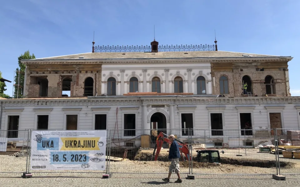 Pokračování oprav Výstaviště i Holešovické tržnice. Nově má otevřít jateční burza