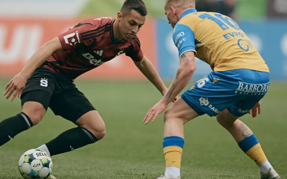 Fotbalisté Sparty zvítězili v Teplicích 1:0, jediný gól vstřelil Haraslín