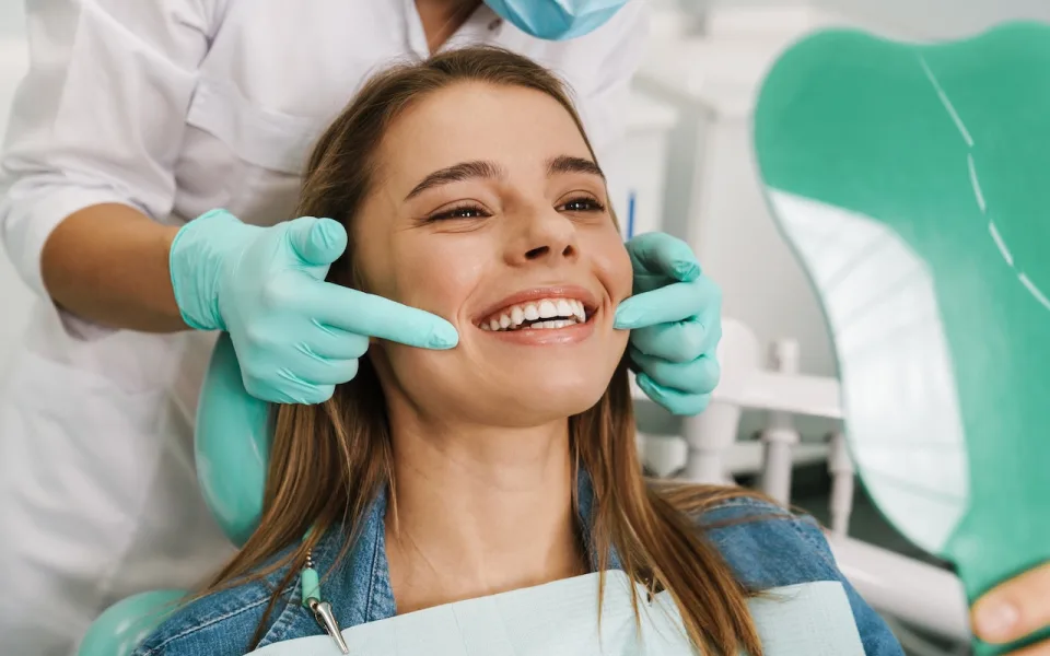 Špičková péče o váš úsměv: Proč je klinika Doctor Dent na Praze 3 tou nejlepší volbou?