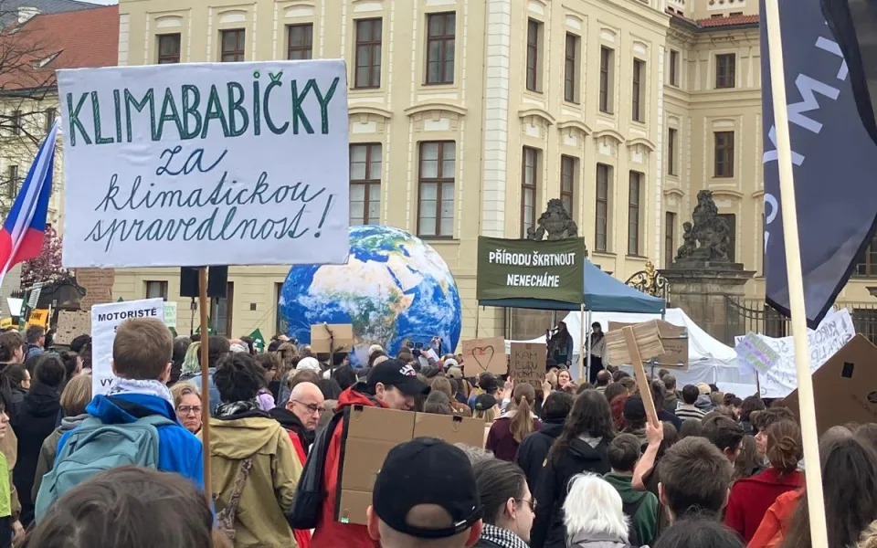 Foto z demonstrace.
