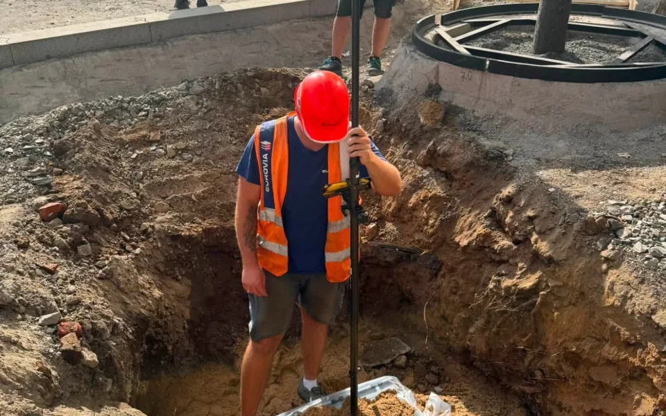 Pod trať na Václavské náměstí uložili časovou schránku, je v ní 30 předmětů