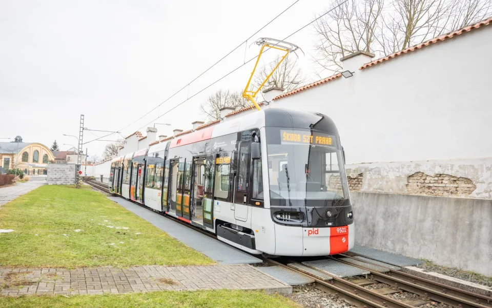 Nové tramvaje za více než dvě miliardy. Praha přikoupí 25 vozů Škoda 52T