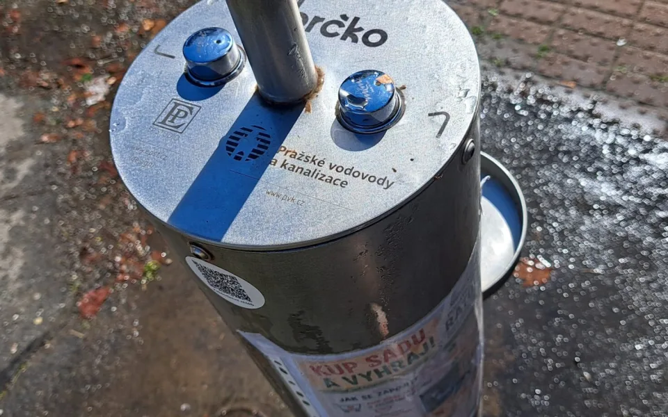 Pražských mlžítek se lidé bát nemusí. Hygienici v nich legionellu nenašli