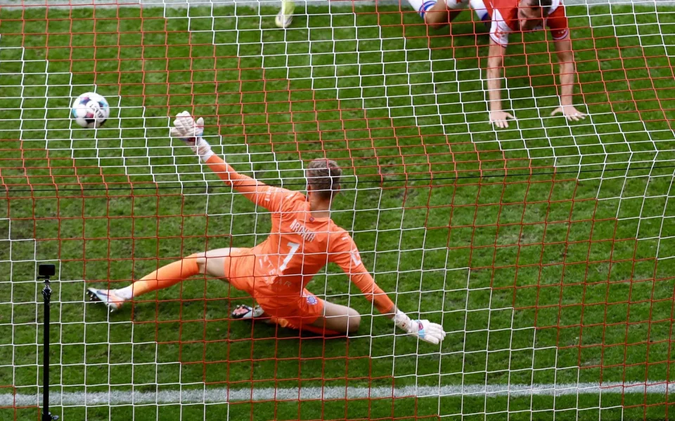 Fotbalisté Slavie v přímém souboji o první místo v lize rozdrtili Zbrojovku 4:0