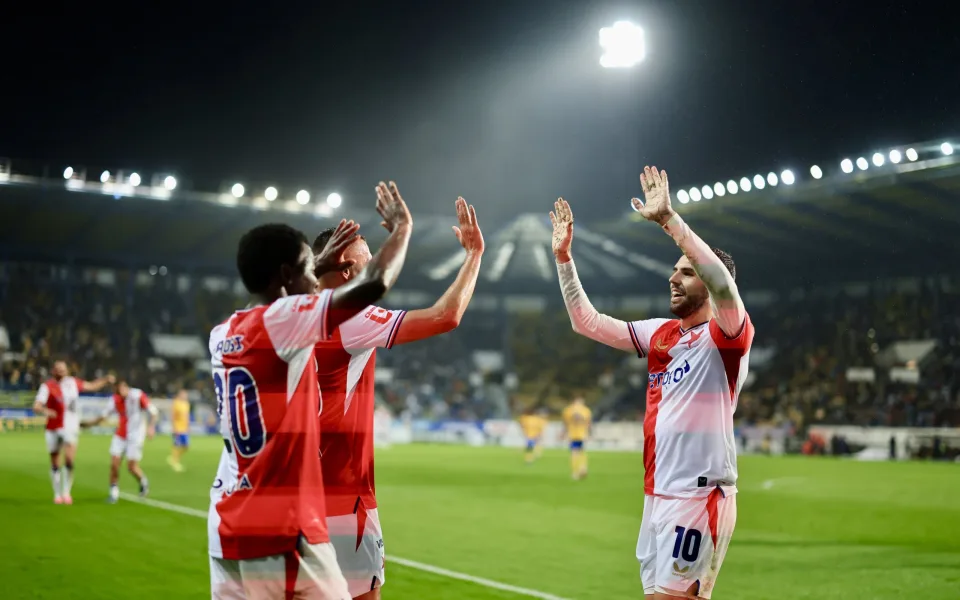 Slavia je znovu v čele fotbalové ligy. V Teplicích rozhodla dvěma góly